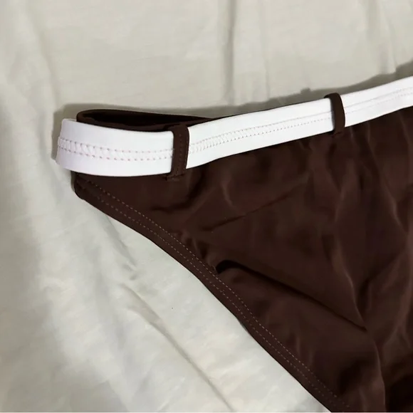 Early 2000s Y2K Hula Honey Brown Bikini Bottom with Pink and White Belt Design - Picture 7 of 10